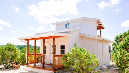 Secluded Cabin Rental for a Weekend Getaway near Austin - Austin, Texas - glamping.directory