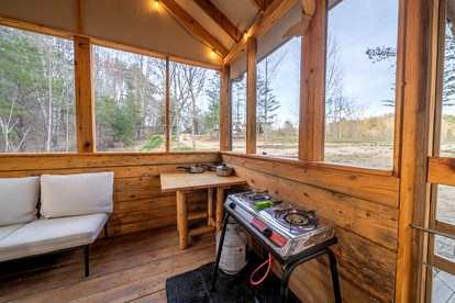 Nature Lovers Cabin with Spectacular Views of the Great Smoky Mountains, Tennesse - Cosby, Tennessee - glamping.directory