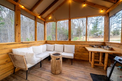 Nature Lovers Cabin with Spectacular Views of the Great Smoky Mountains, Tennesse - Cosby, Tennessee - glamping.directory