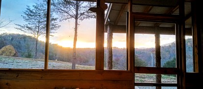 Nature Lovers Cabin with Spectacular Views of the Great Smoky Mountains, Tennesse - Cosby, Tennessee - glamping.directory