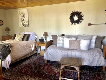 Spacious and Cozy Cabin Rental with Amazing Views in Julian, California - Julian, California - glamping.directory