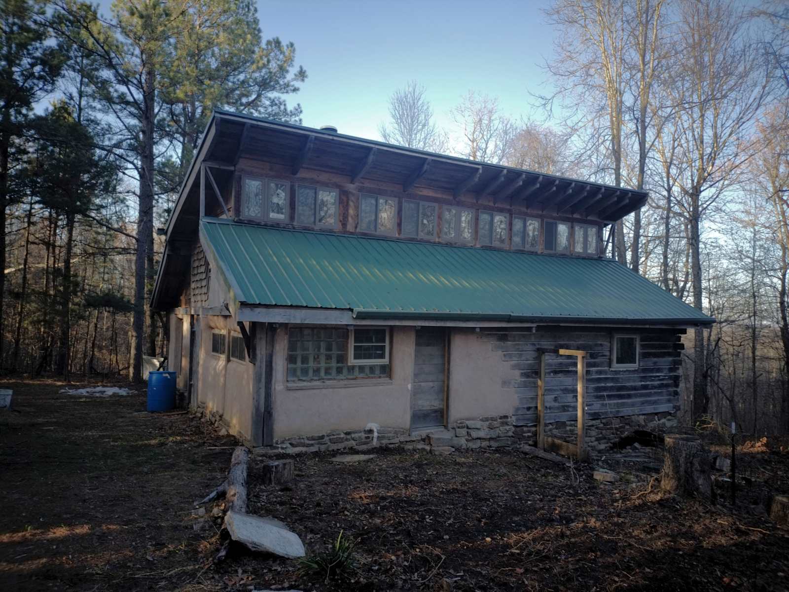 Summer Berry Farm - Marshall, Arkansas - glamping.directory