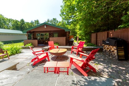Charming Bluestone Hideaway with Sauna & Private Fire Pit in Margaretville, New York - Margaretville, New York - glamping.directory