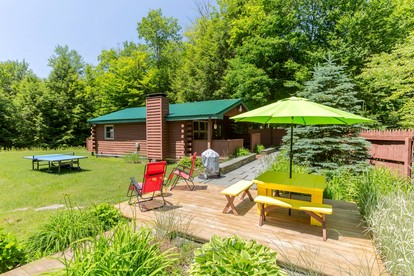 Charming Bluestone Hideaway with Sauna & Private Fire Pit in Margaretville, New York - Margaretville, New York - glamping.directory