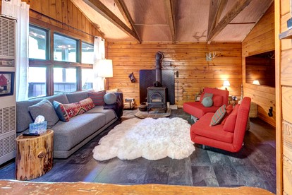 Charming Bluestone Hideaway with Sauna & Private Fire Pit in Margaretville, New York - Margaretville, New York - glamping.directory