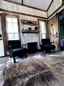 Unique Treehouse on Working Farm in Texas, Perfect for Rustic Weekends in Nature - Forestburg, Texas - glamping.directory