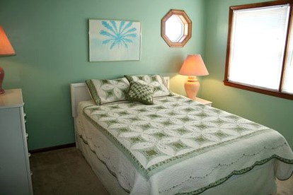 Spacious Oceanfront Cottage near Shallotte River Swamp Park in Holden Beach, North Carolina - Holden Beach, North Carolina - glamping.directory