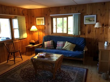 Lakeside Two-Bedroom Vacation Rental Set in the Summer Town of Camden, Maine - Camden, Maine - glamping.directory