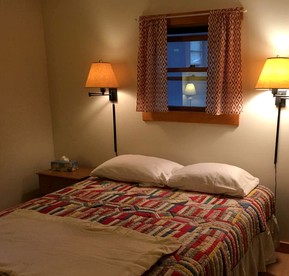 Lakeside Two-Bedroom Vacation Rental Set in the Summer Town of Camden, Maine - Camden, Maine - glamping.directory