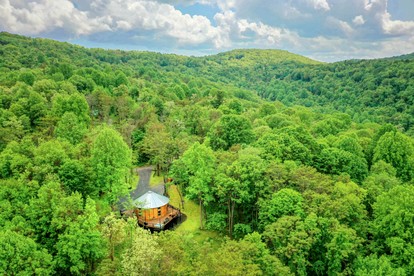 Luxury Yurt Perfect for a Family Getaway Just Outside of Shenandoah National Park - Stanley, Virginia - glamping.directory