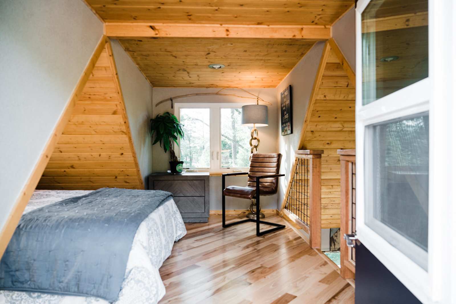 Rollins Lake Retreats & Adventures - Colfax, California - glamping.directory