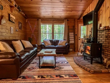 Awesome Log Cabin with Games Room and Hot Tub in Denmark, Maine - Denmark, Maine - glamping.directory