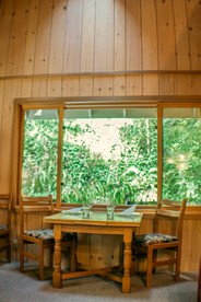 Fabulous Luminous Cottages Fully Equipped Perfect for Couples in Oregon - Idleyld Park, Oregon - glamping.directory