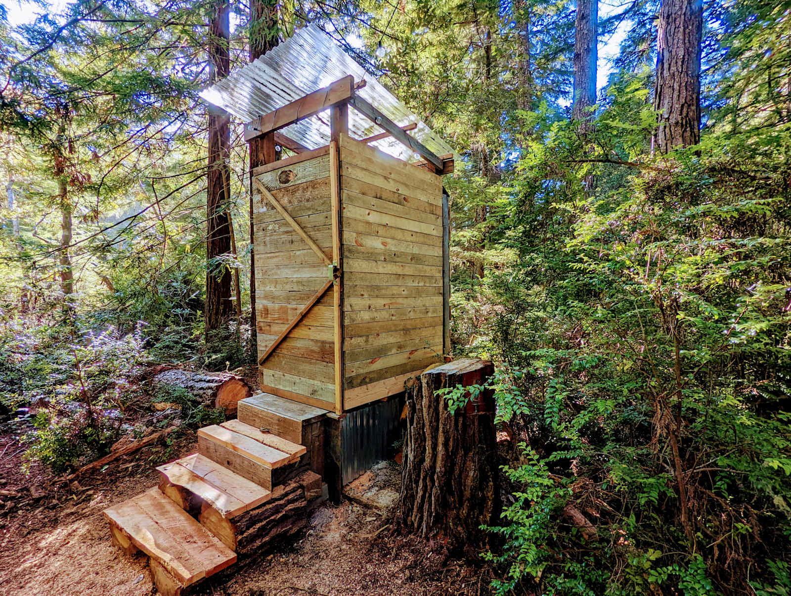 Root's End - Mendocino, California - glamping.directory