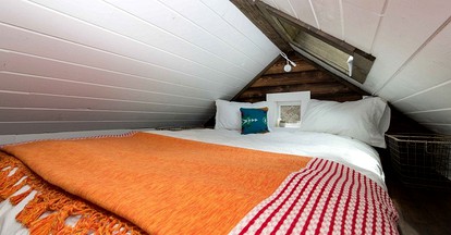 Unique Caravan Rental near Deschutes National Forest, Oregon - Bend, Oregon - glamping.directory