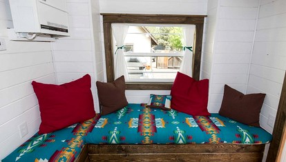 Unique Caravan Rental near Deschutes National Forest, Oregon - Bend, Oregon - glamping.directory