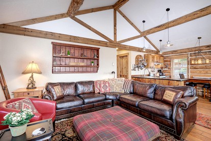 Rustic and Cozy Log Cabin with Ski-in Access, Hot Tub, and Fire Pit in Big Sky, Montana - Big Sky, Montana - glamping.directory