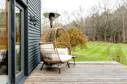 Secluded Cabin Rental Perfect for Upstate NY Glamping - Red Hook, New York - glamping.directory