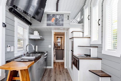 Apple Valley Oasis: Fully Equipped Modern Tiny House Escape - Apple Valley, Utah - glamping.directory