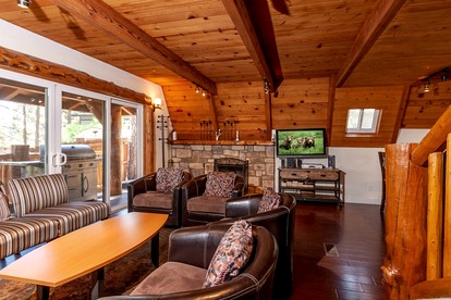 Family-Friendly Cabin Incredible for Outdoor Adventures in California - Big Bear Lake, California - glamping.directory