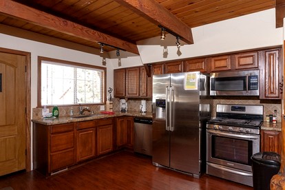 Family-Friendly Cabin Incredible for Outdoor Adventures in California - Big Bear Lake, California - glamping.directory