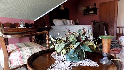 Romantic Room Rental in Lovely Bed and Breakfast near Bellville, Texas - Bellville, Texas - glamping.directory