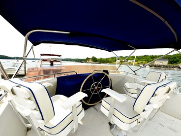 Experience the Magic of Sleeping Your Own Private Yacht in Damariscotta, Maine - Damariscotta, Maine - glamping.directory