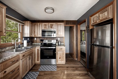 Splendid Mountaintop Cabin Retreat near South Branch Potomac River in West Virginia - Romney, West Virginia - glamping.directory