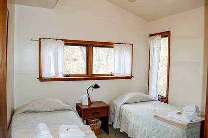 Cozy Cabin for a Yoga Retreat just Outside of Charlottesville, Virginia - Madison, Virginia - glamping.directory