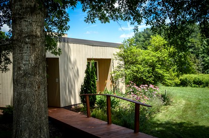 Cozy Cabin for a Yoga Retreat just Outside of Charlottesville, Virginia - Madison, Virginia - glamping.directory