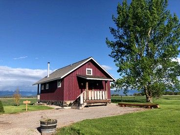 Luxury Flathead Lake Cabin with Stunning Views - glamping.directory