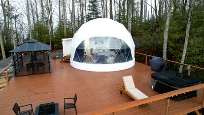 Contrast Cove Dome in Smoky Mountains in Hartford, Tennessee - glamping.directory