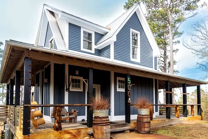 Beautifully-Decorated Soundfront Rental with a Balcony in Kitty Hawk, North Carolina - glamping.directory