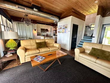 Beautifully-Decorated Soundfront Rental with a Balcony in Kitty Hawk, North Carolina - Kitty Hawk, North Carolina - glamping.directory