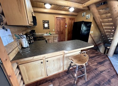 Secluded Montana Cabin with Stunning Madison River Valley Views, Near Ennis, MT - Ennis, Montana - glamping.directory