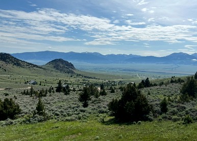 Secluded Montana Cabin with Stunning Madison River Valley Views, Near Ennis, MT - Ennis, Montana - glamping.directory