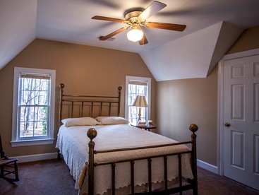 Wonderful Glamping Spot near Columbus, Georgia: Charming 8-Person Cabin in Ellaville - Ellaville, Georgia - glamping.directory
