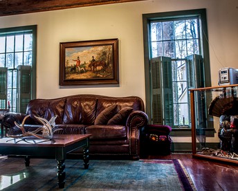 Wonderful Glamping Spot near Columbus, Georgia: Charming 8-Person Cabin in Ellaville - Ellaville, Georgia - glamping.directory