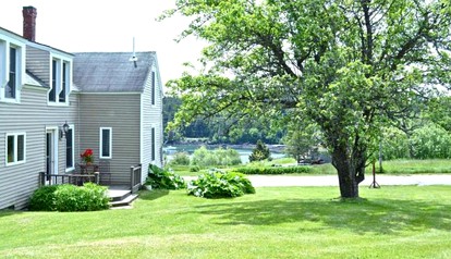 Delightful Cottage Rental with Stunning Harbor Views in Cutler, Maine - Cutler, Maine - glamping.directory