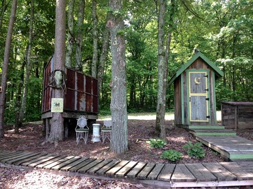 Amazing Tiny House Rental for Unique Romantic Getaways in Tennessee - Grandview, Tennessee - glamping.directory