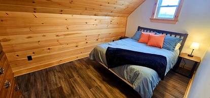 Lustrous Modern Cabin Oasis Near Moosehead Lake, Maine - Greenville, Maine - glamping.directory
