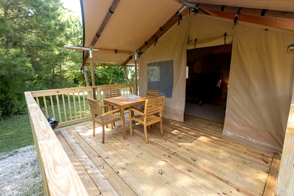 Cozy Lakeside Safari Tent on a Fantastic Resort for an Unforgettable Family Glamping Adventure in Onalaska, Texas - Onalaska, Texas - glamping.directory