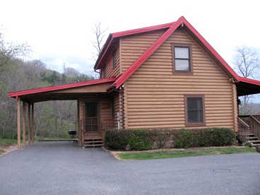 Secluded Pet-Friendly Log Cabin near Asheville, North Carolina - glamping.directory