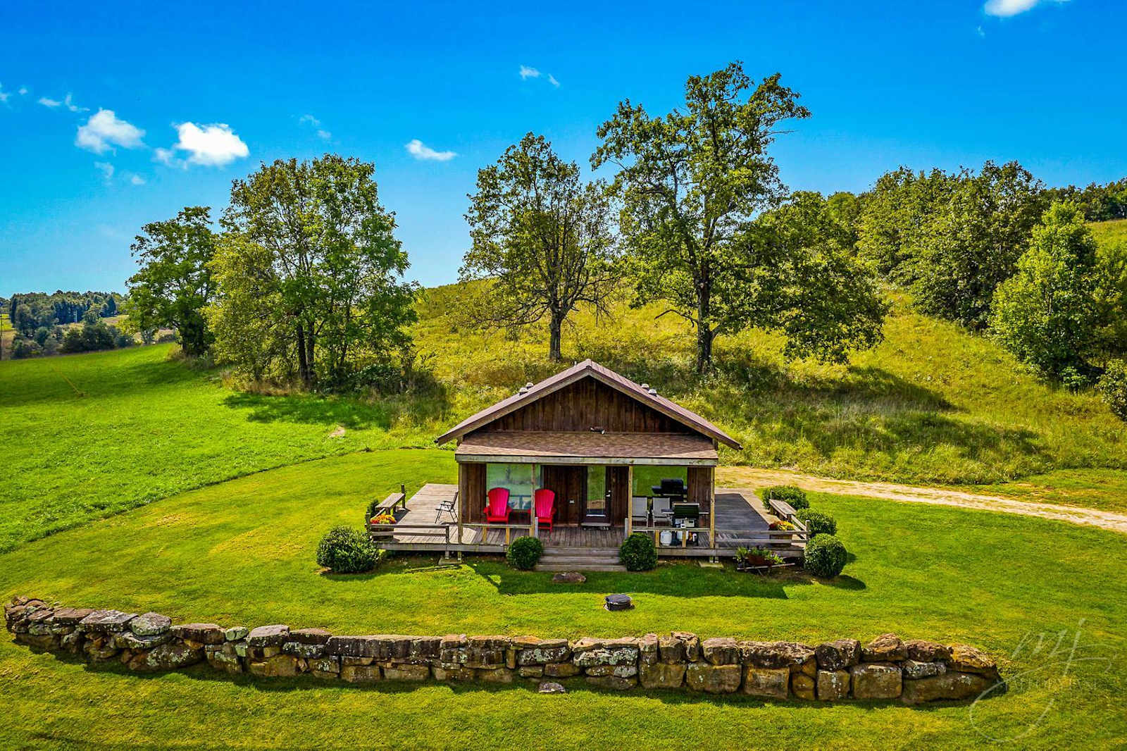OZK Cabins - Compton, Arkansas - glamping.directory