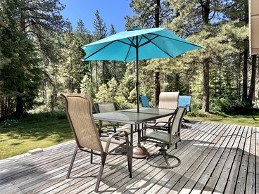 Exceptional Pet-friendly Cottage with Hot Tub for Family and Group Getaways near Leavenworth, Washington - Leavenworth, Washington - glamping.directory
