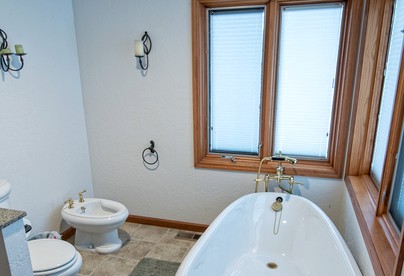 Secluded Cabin Rental for a Whitewater Rafting Getaway in Absarokee, Montana - Absarokee, Montana - glamping.directory