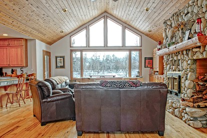 Secluded Cabin Rental for a Whitewater Rafting Getaway in Absarokee, Montana - Absarokee, Montana - glamping.directory