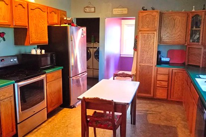 Peaceful Getaway on a Farm near Waterloo, Iowa - Hampton, Iowa - glamping.directory