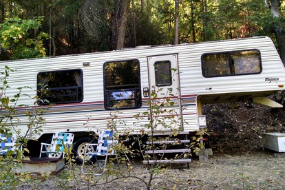 Rustic Caravan Getaway on a Creek in the Klamath National Forest of California - glamping.directory
