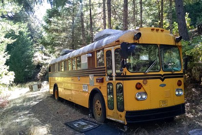 Rustic Caravan Getaway on a Creek in the Klamath National Forest of California - Klamath River, California - glamping.directory